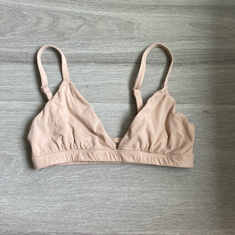 SKIMS Fits Everybody Triangle Bralette